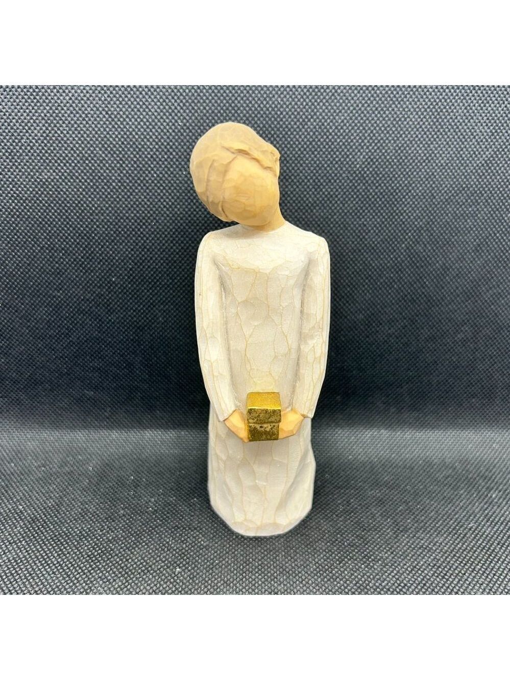 Willow tree "Spirit of Giving" figurine
